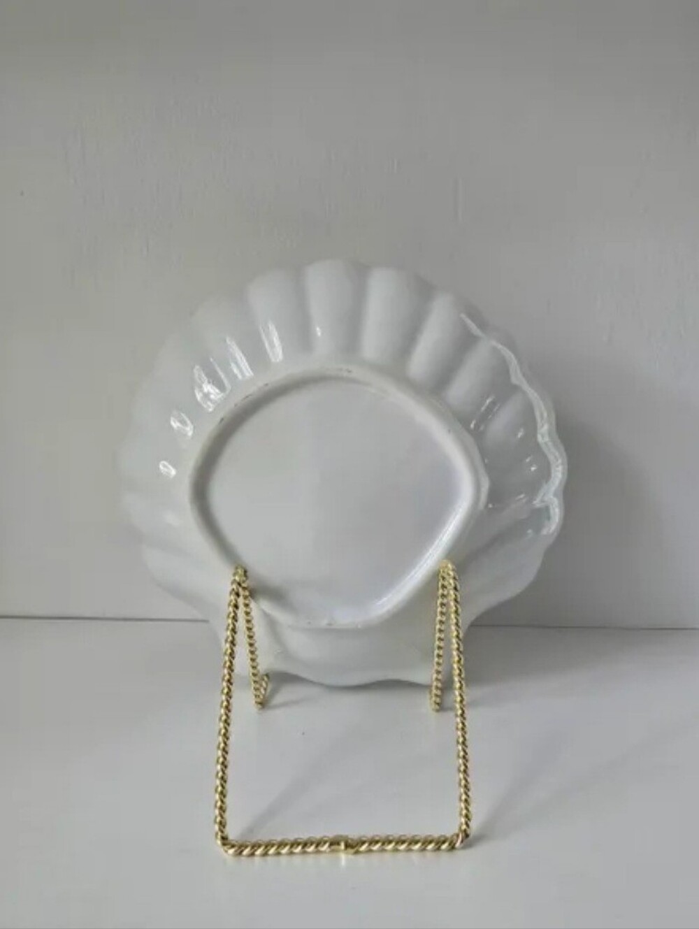 Blue & White Shell Plate - Picture 5 of 5